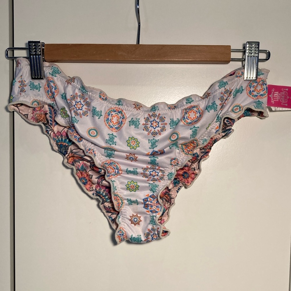 Llena eres de Gracia Floral scallop Bikini Bottom L